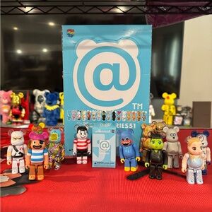 Series 51 BEARBRICK full case of 24